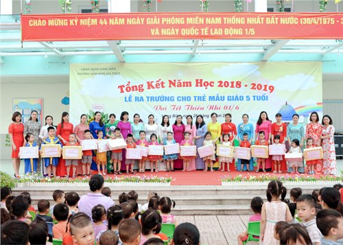 Lễ Tổng kết năm học 2018  – 2019 và Liên hoan vui Tết thiếu nhi 1/6 cho các bé học sinh trong nhà trường.